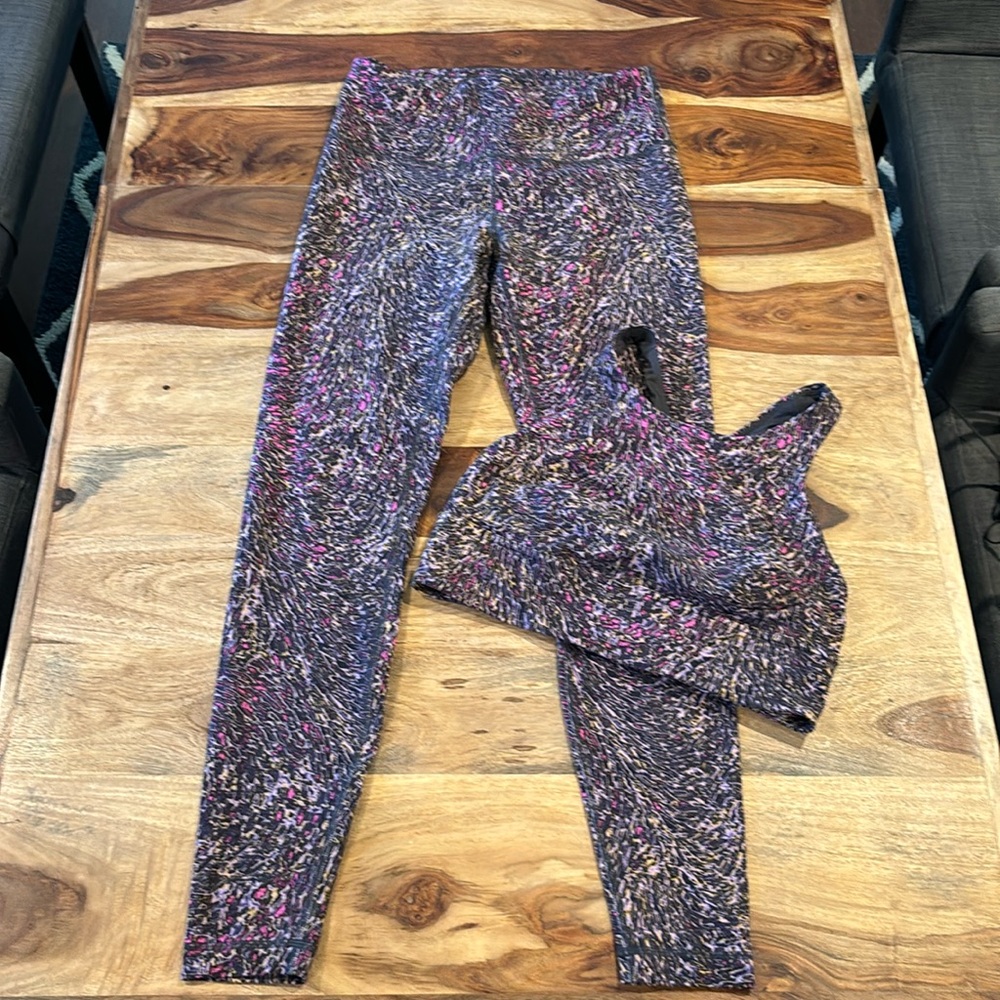 Lululemon Full Length Wonder Train Leggings and Matching Longline Bra - Size 10